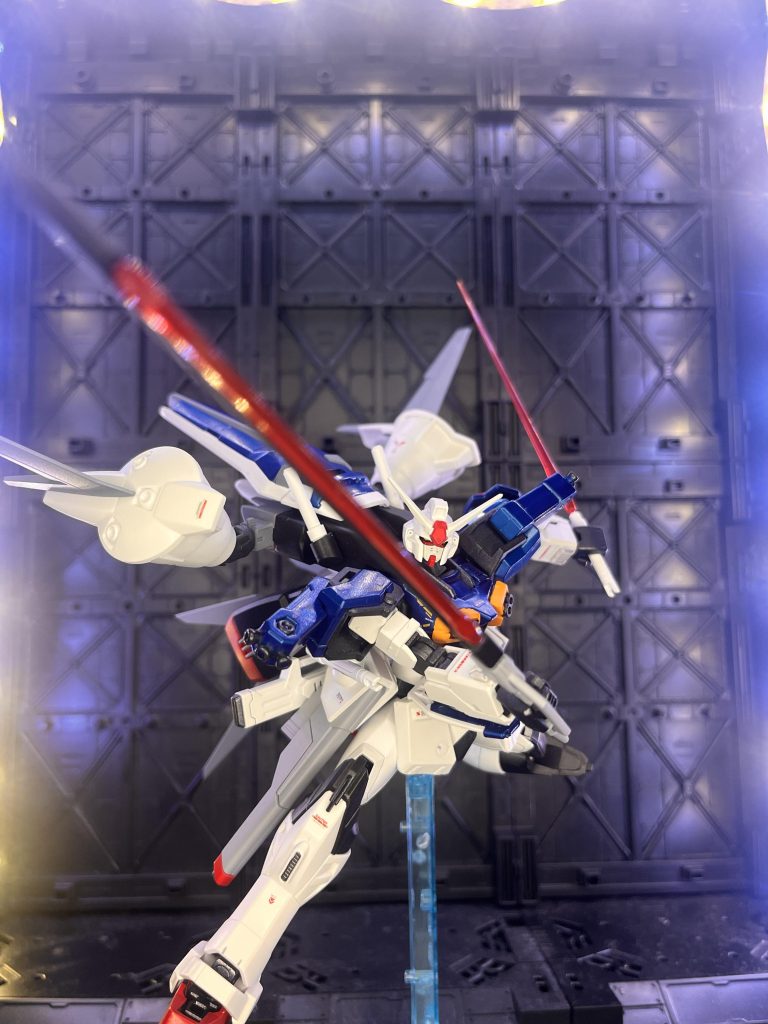 エールストライカーにフルバーニアンのバックパックを接続し雰囲気を買えてみました。