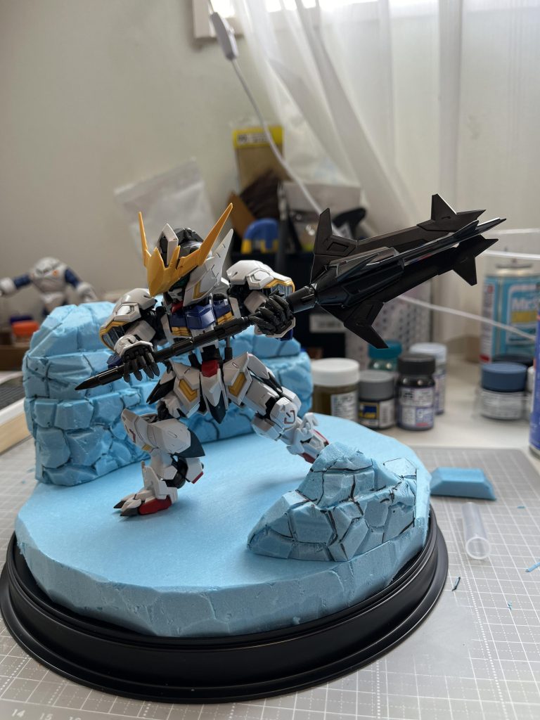 ジオラマ制作。台座も全て100均です。