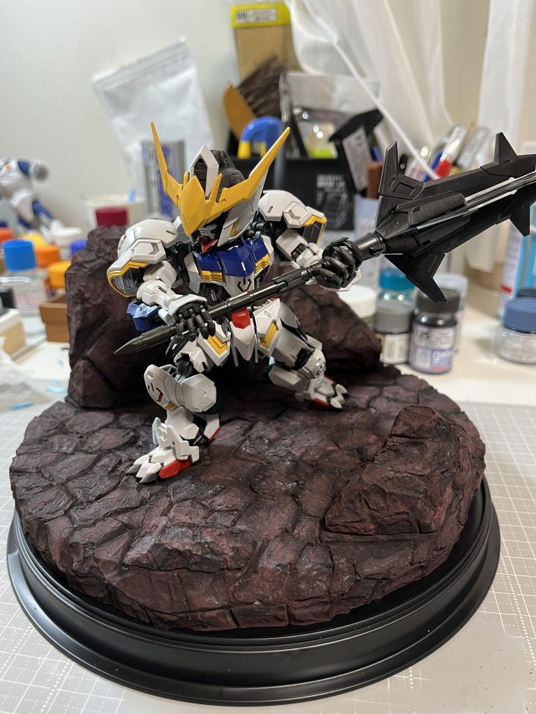 アクリル絵の具で色付け。