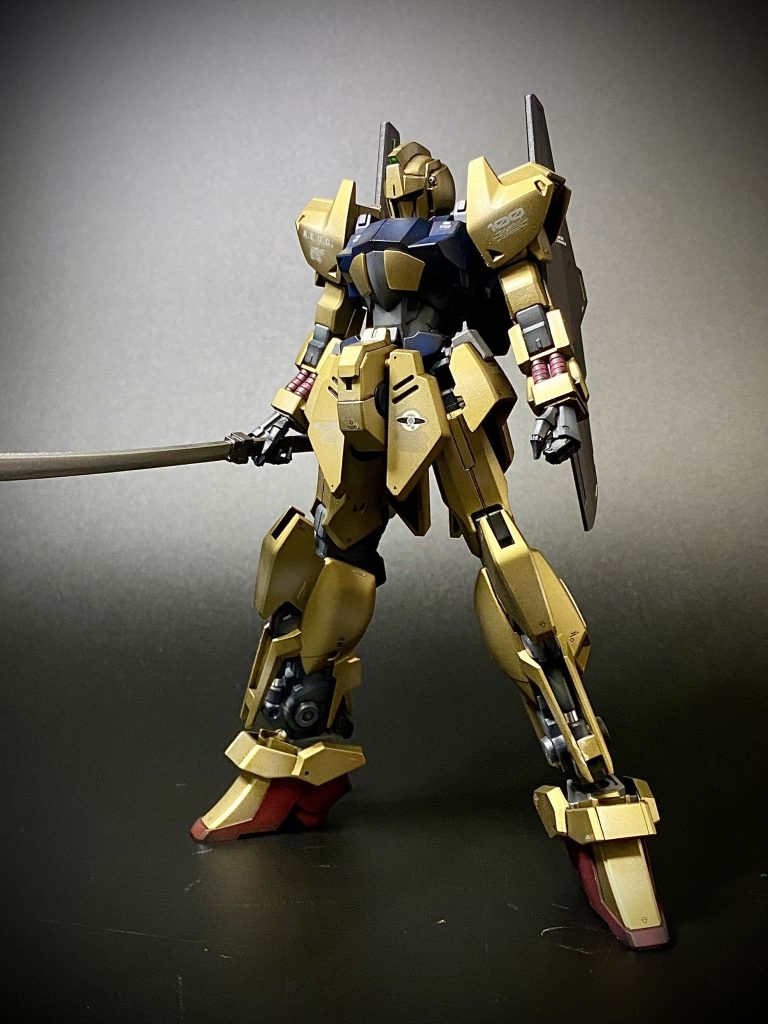 しばらくガンプラから離れてバイクや恐竜なんかを作っていたので、感覚を戻す為のリハビリだ!と言い訳をしていますm(_ _)m