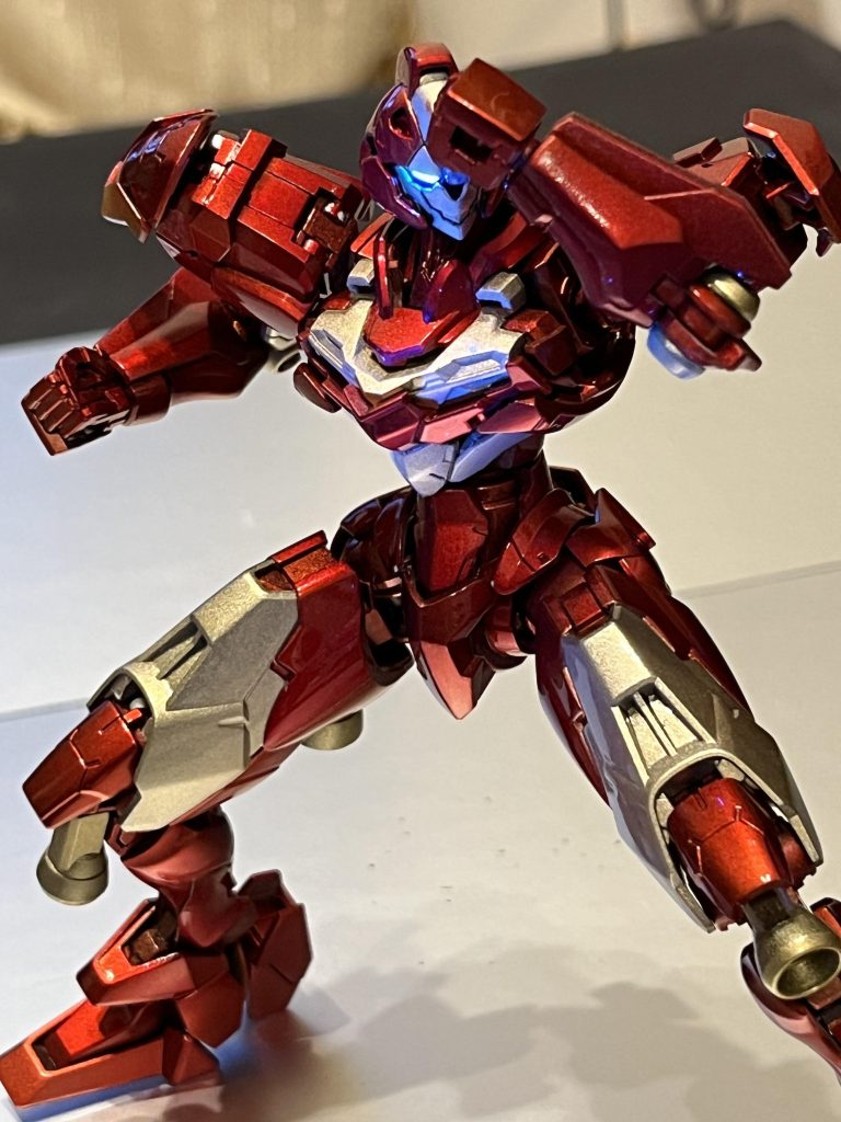 漫画のウルトラマンみたい