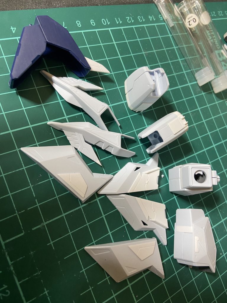 首2mm・手3mm・足4mmを延長し、さらに追加で腿・腕のディティールアップをしました。