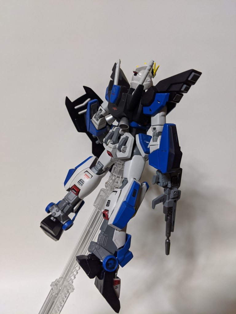 パイロットの名前はヒナ・アスカ(女)、もともと軍でジムⅡでスナイパーをしていたところ、噂の超長距離狙撃機体のパイロットを募集していることを知り、志願したところ即採用されたという経緯を持つ。