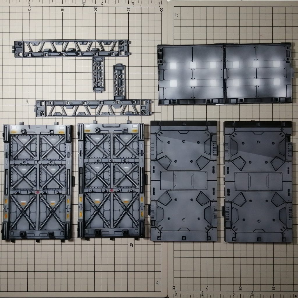一応、分解組み立て仕様f^_^;天井は本来床パーツなので、全面プラ板で塞いで塗装してます。