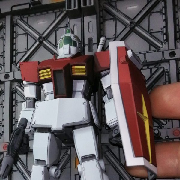 HGジム ＆ MSハンガー　ジオラマ？　アニメ塗り