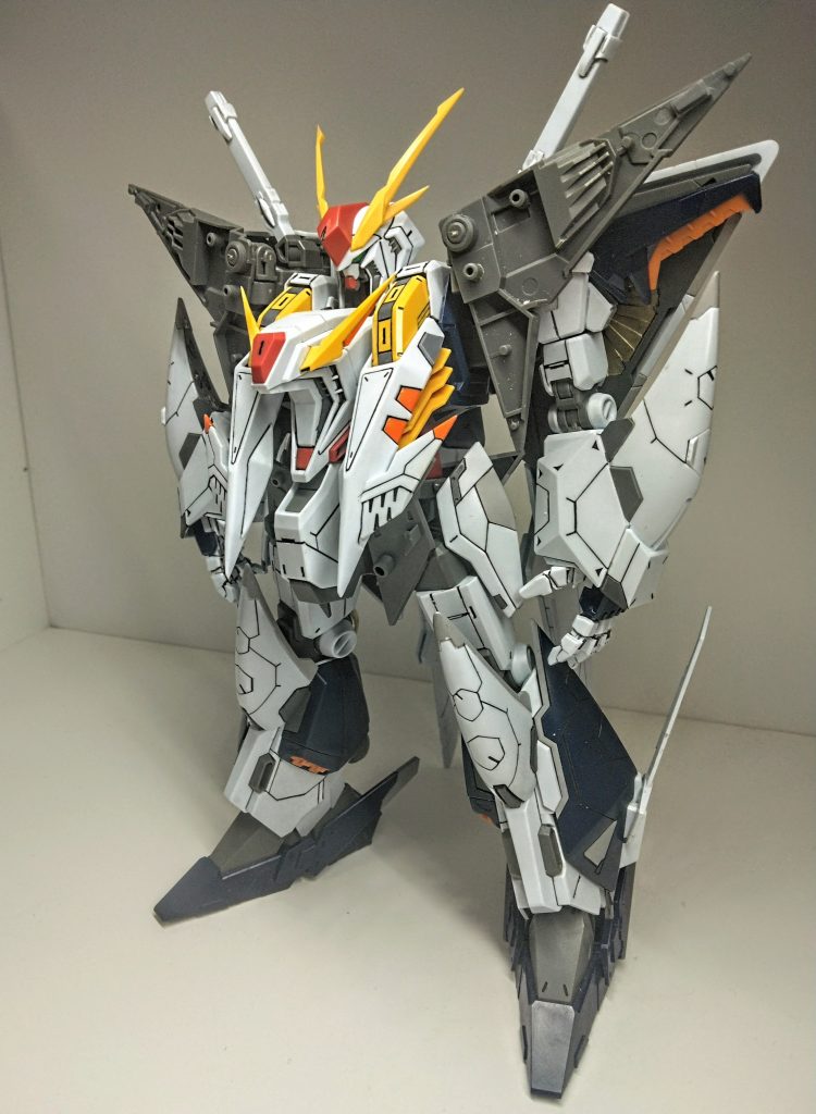 昔作った奴を作り直してる最中で肩とスカートの装甲が発注出来れば終わりますっ!!!