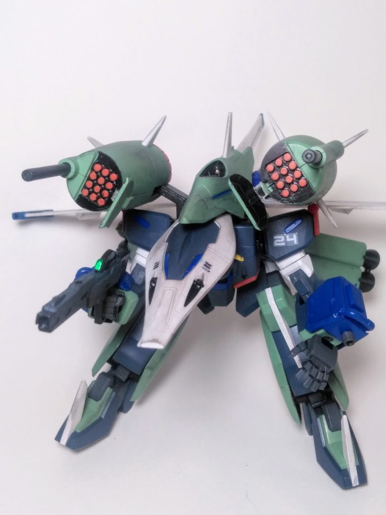 従来の射撃装備を展開❗勿論！ポッドは取り外しが可能です😁このポッド。キッと 1 G下では使えないんでしょうね😖うん？ 🤔・・・でも劇中では跳んでいたかもシレナい 🤨 (覚えてないけど) 