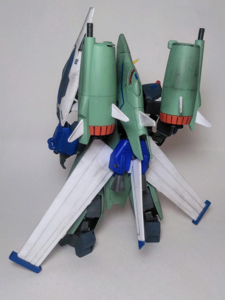 この子もバックショットの方が見映えが良いような❓ 😟デッカい背負いモノはホント映えます 😍💕