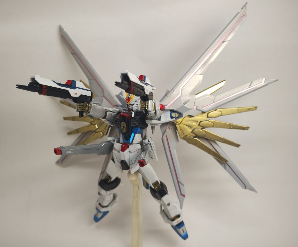 マイティーストライクフリーダムガンダム チタニウムフィニッシュ風光沢塗装 鏡面仕上げ–3枚目/制作者:genbaneko