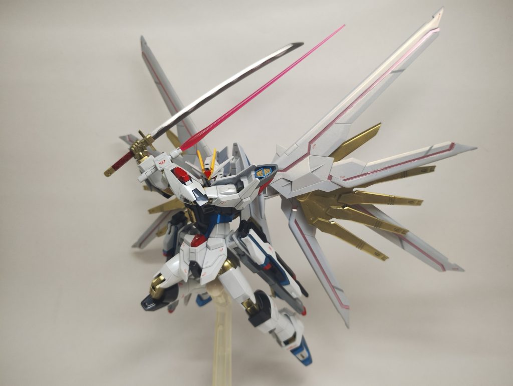 マイティーストライクフリーダムガンダム チタニウムフィニッシュ風光沢塗装 鏡面仕上げ–5枚目/制作者:genbaneko