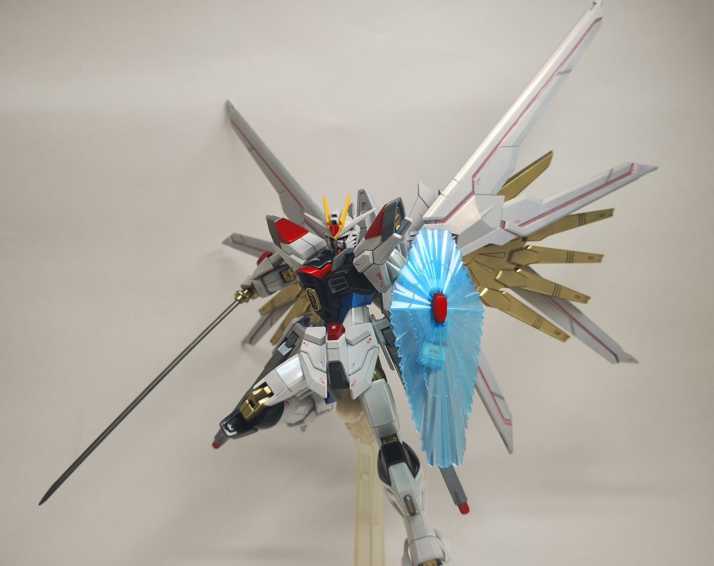 マイティーストライクフリーダムガンダム チタニウムフィニッシュ風光沢塗装 鏡面仕上げ–6枚目/制作者:genbaneko