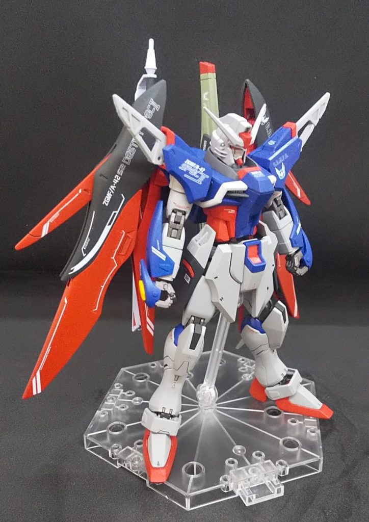 本体のグレーが明る過ぎず暗すぎずで、難しかったです。