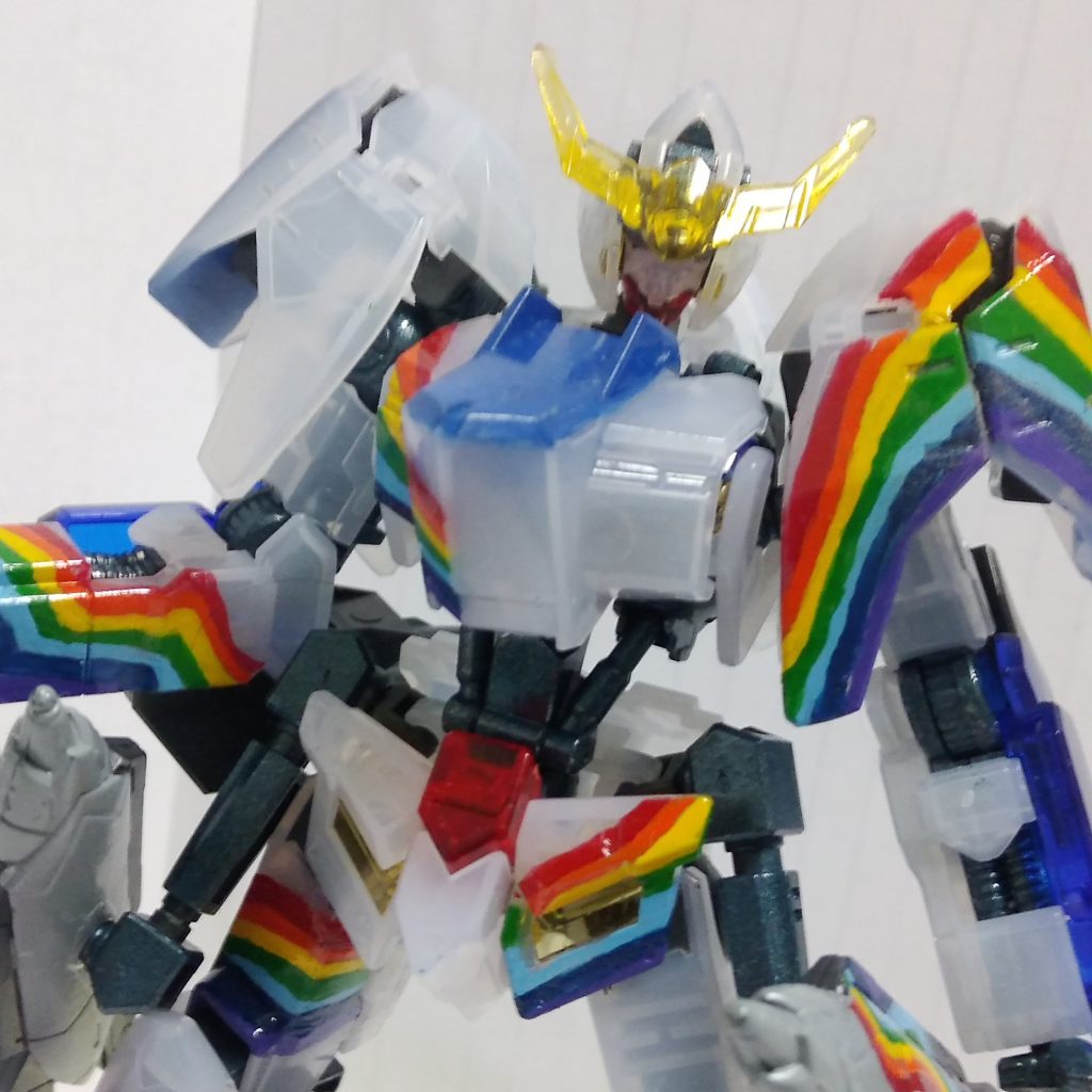 すべて筆塗り、マスキング無し、曲線も交えて二度と出来ない感を。 