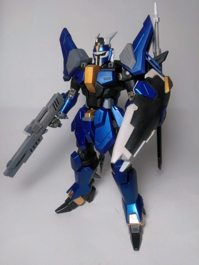 以前「制作途中の投稿」に この子の 元ガンプラである『ブラックナイトスコードシヴァ 』を投稿致しました😤その時 推し の『れいいちさん』より『機甲界ガリアンのスカーツに見える』との 御言葉を賜りソレっぽいモノを投稿致しました 😊