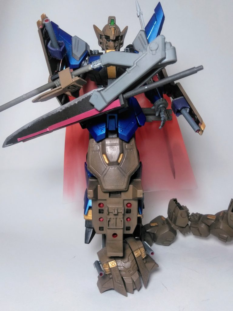 ハイ!合体❗😁🎊🎉👏👏👏メインウェポンは大鎌の様な『ファルシャ』と なります 😘SEED FREEDOM 世界なので赤く塗られた穴 関係はビーム砲口とイウ事にしておいて下さい 😖