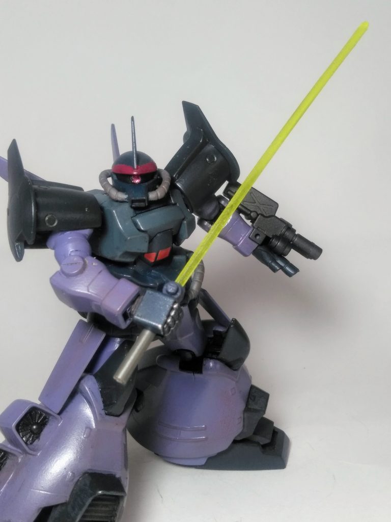 高速で切り抜けるだろうからスパッと斬れそうなドムっぽいヒートサーベルを持たせます 👍此で安心かぁ❓🤔イヤ!未だだ❗何時もの課題が残ってる ❗❗😱