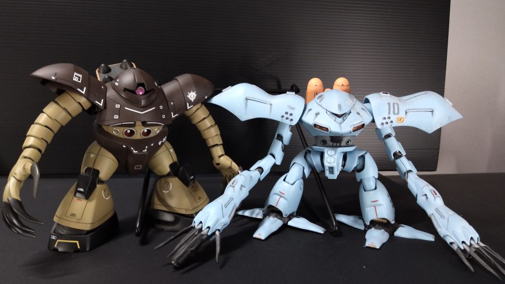 ゴッグとハイゴックのツーショット。ハイゴックはガンプラ作成始めた頃の初期作成で部分塗装のウェザリング仕上げとなります。当初はハイゴックとローゴックみたいイメージでハイゴッグカラーの塗装していました。