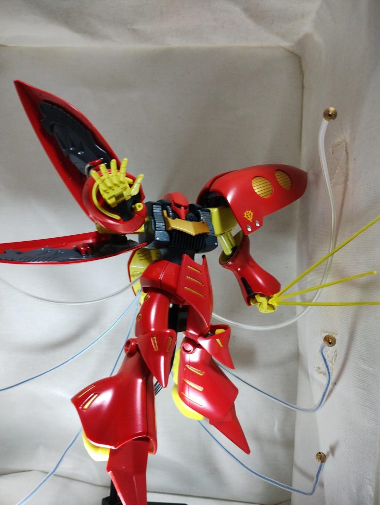 プレバンエフェクト買えなかったので、針金にシリコンチューブを通しただけのなんちゃってエフェクトです。 