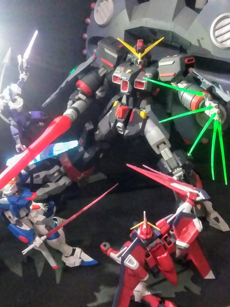 う~ん💕  巨大な敵❗❗は ホント!燃える🔥 萌える 😍💓💓ガンダム形態での肉弾戦がミタかった~ 💖 と 思うのは「UP主」だけじゃナイですよね! 😁 なので 妄想くらいは実行しときます 😤💨ハ ヒ💗 ハ ヒ 💖 🤤💦💦💦