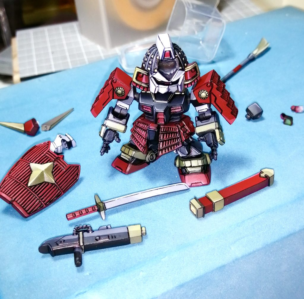 で、この刀。完成間際に鞘のサイズが大き過ぎて脇差しできないという凡ミス発生😭厚みを1mm減らすべく作り直し😭