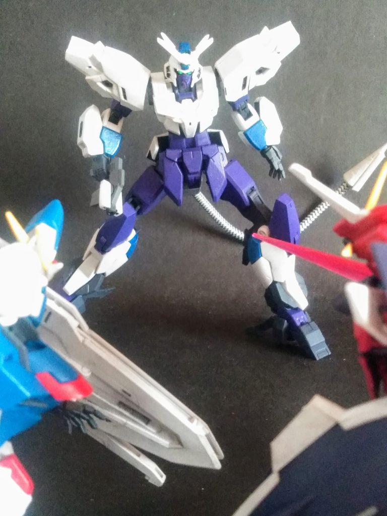 ハイ❗装着完了 👏👏👏この後 口許が『カシャッ!』という効果音と共に装甲で覆われます 🤩 🧠『光栄に思うがいい…オレの究極の変身を見られるのはおまえ達が最初で最後だぁっ!!!』・・・『さあ…始めようか!!』・・・