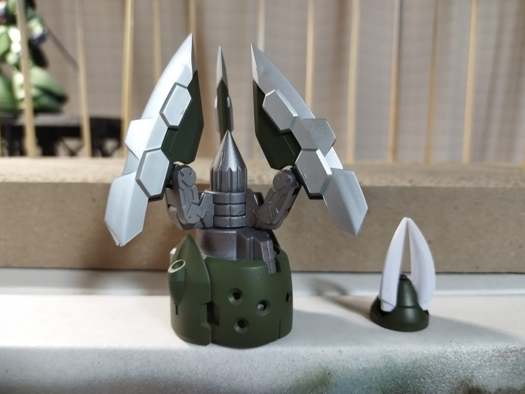 うおっ！？デッカ…