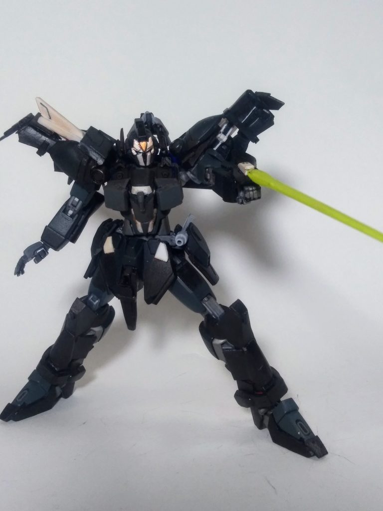 さて!今回もイきますか 😑『この酷暑・・・絶対ヤバい 😵💧』        と いう 意気込みで開始です 😤💨「ガッツさん」とイエば左手がヘンタ❌→タイヘンな事に成っておりますね🤣🤣🤣ツーコトデ この子もヤっときます元ネタは「連射ボウガン」ですがソコはSEED世界❗速射型ビーム砲にて再現です 😆🎵🎵