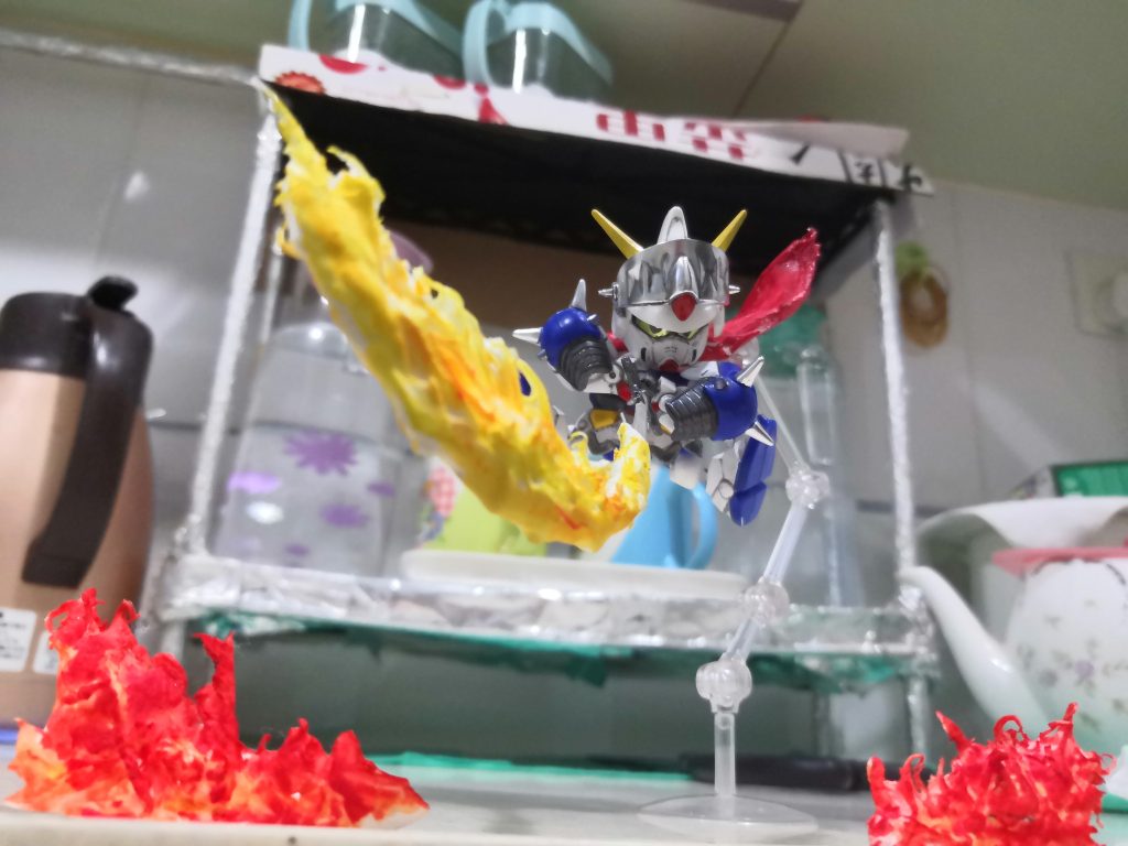 鎧騎士F90–3枚目/制作者：LUNLUN（邪道可動）