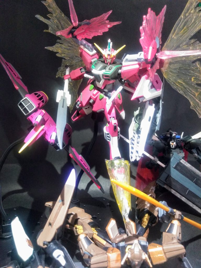 『ナイト インフィニット パァワゥァー❗出力全開っっ❗❗』 🤣🤣🤣くらえっ❗😡 「B.K.S.《スカーツ》」❗❗ライダ-キッ❌ ↓『ナイト ∞ ジャスティス キッキューーー❗❗❗』 ほ~ら😌 ヤッパリ足癖が悪い 😝