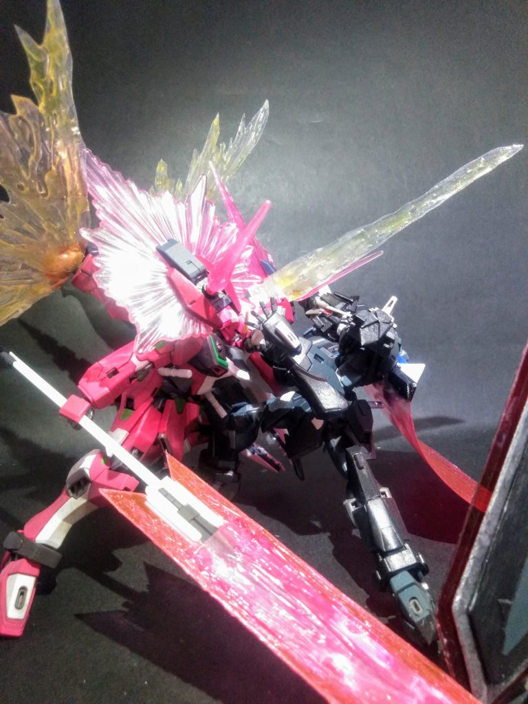 しかし!ソコは我らの「アスランくん」 😍例のムフフ💗アタックでアコード戦士をパニクらせ伝家の宝刀オデコ斬り❗❗❗ 😡💨