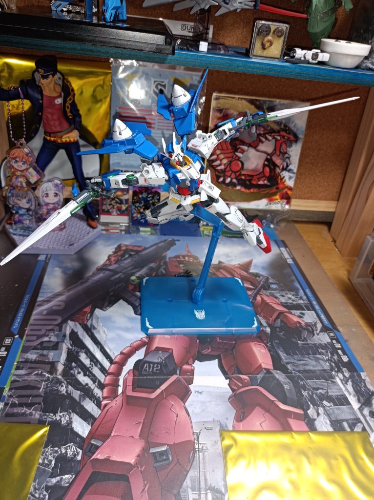 GNドライヴ構えて発進するダブルオーダイバー!