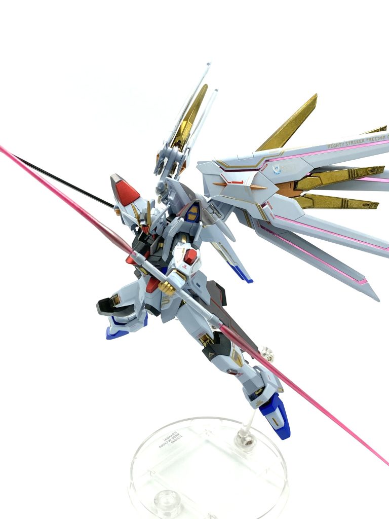 羽の高さを変えれるようになったおかげでメタロボの印象に近くなったと思います