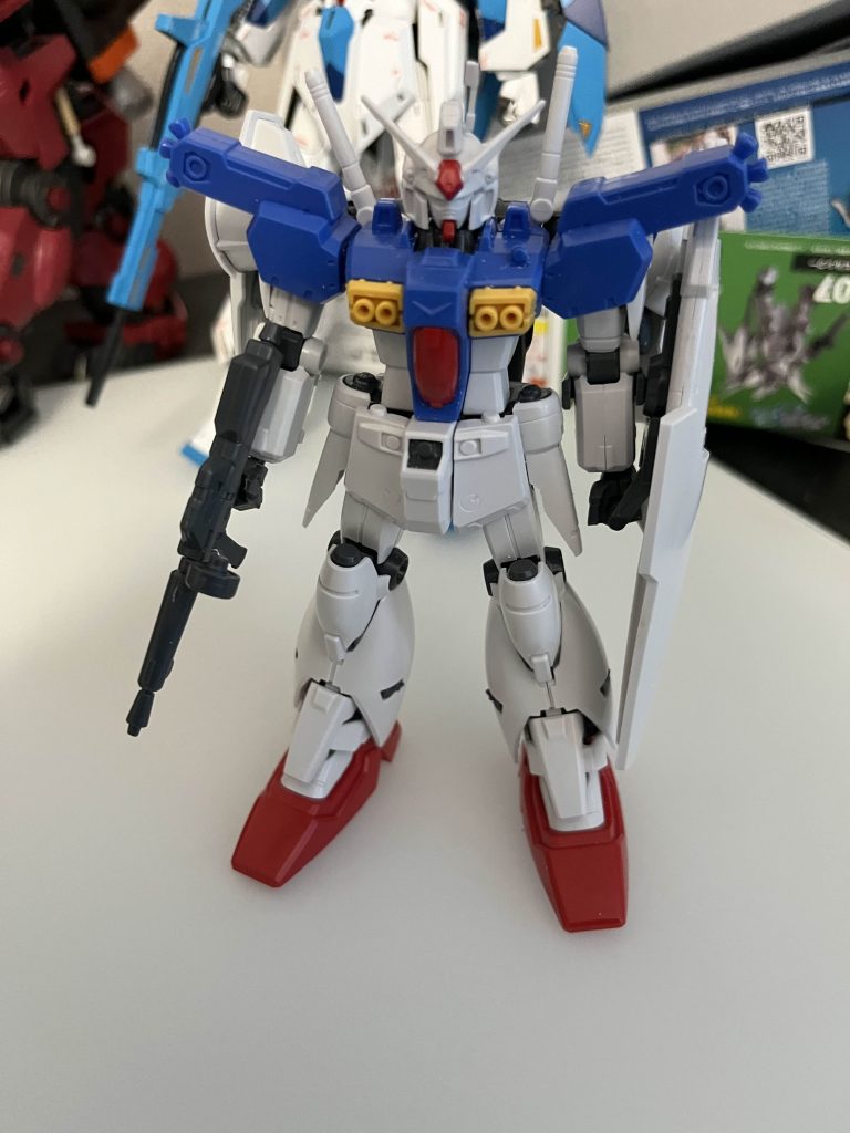 仮組状態基本的にスジボリとプラバン以外は合わせ目けしと肩のバーニア切り飛ばしたくらいです