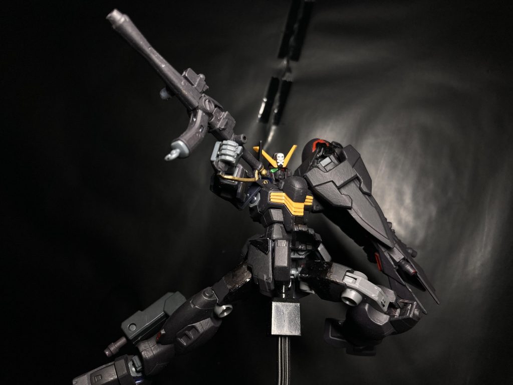 メインであるものを大胆にアレンジするのはこの機体を制作したヨウヘイがよくやるテクニックでこの大胆さがチームの勝利を上げているとか