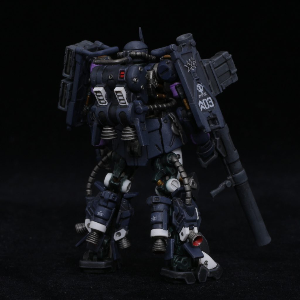 オルテガ専用機同様,シールドには自作デカール。