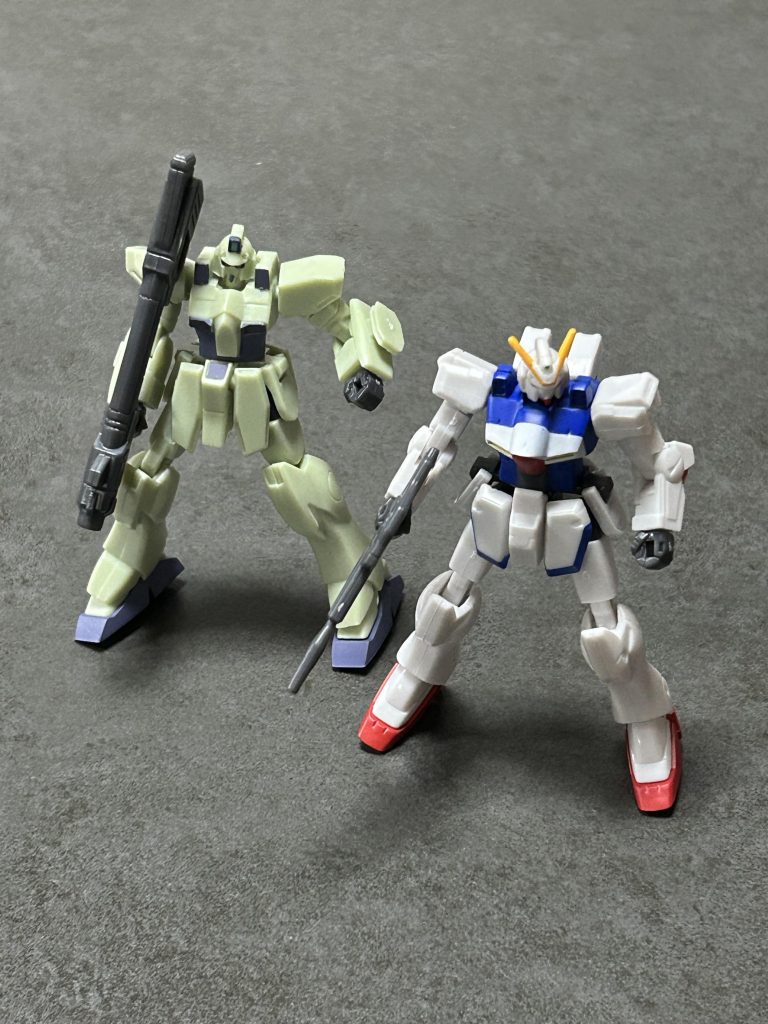 ガンイージーと一緒だとしっくりきます。ガンイージーはさらに2〜3ミリほど小さいのかな。