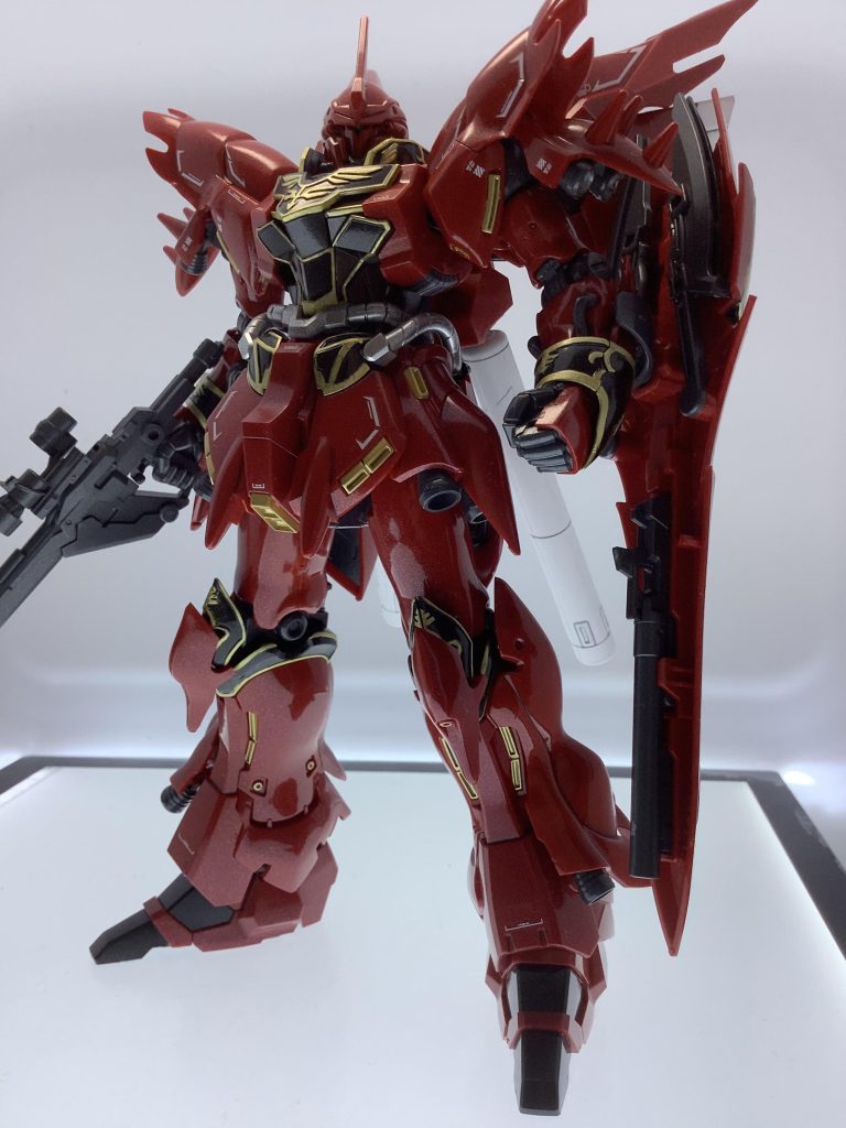 今回はとにかくテカテカにしたくてメタリックレッドやらクリアやら。もっとレッドがメタルっぽくなるにはどうしたらいいのかなんて思ったり。缶スプレーなんだけど。