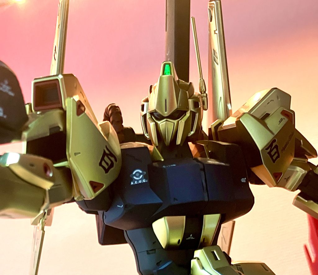 センサ類もレジンで仕上げてみずみずしい透明感を持たせるのがお気に入りです。光沢もよくなります。