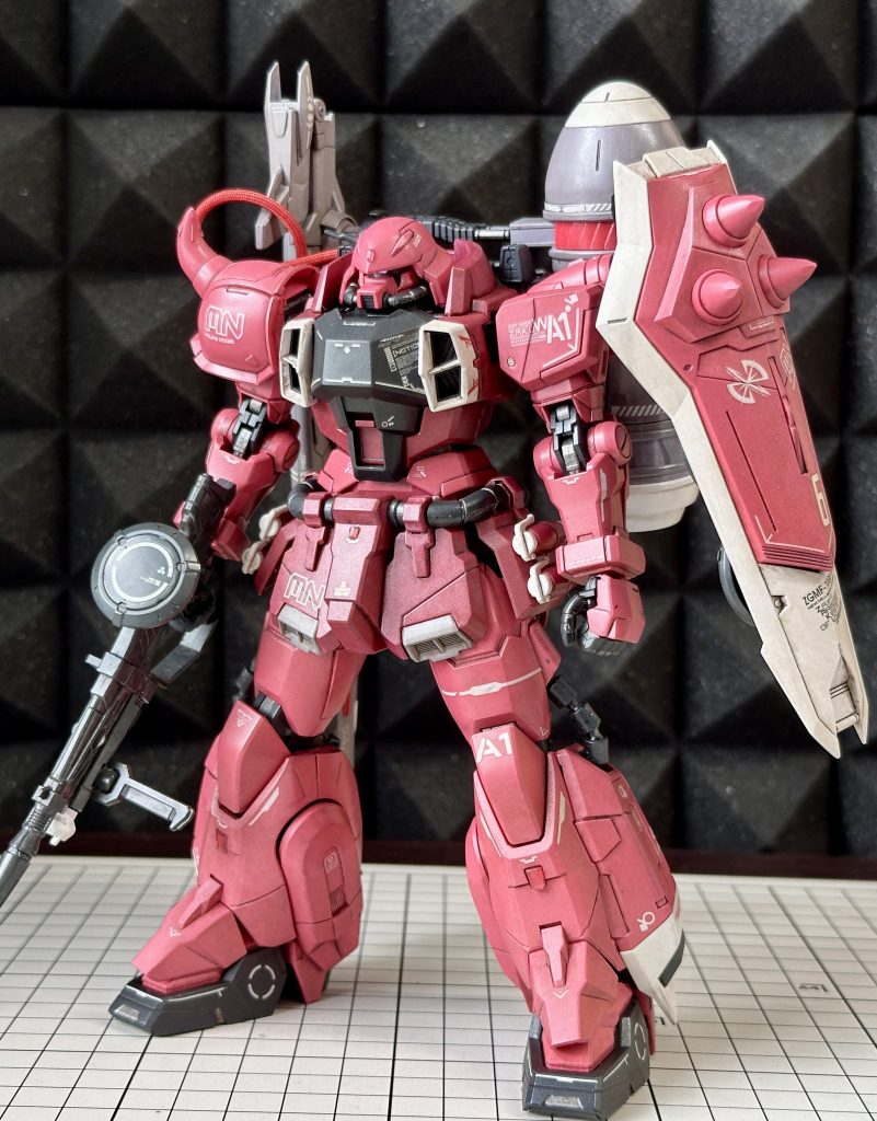 センサー部にラピーテープ、クリアパーツランナーからプラ片切り出して上貼り