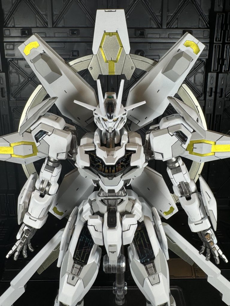 塗装レシピ外装白色: G アルティメットホワイト外装塗り分け: G ニュートラルグレー2内部フレーム: G  スターブライトシルバー背部リング部: G スターブライトシャンパンゴールド