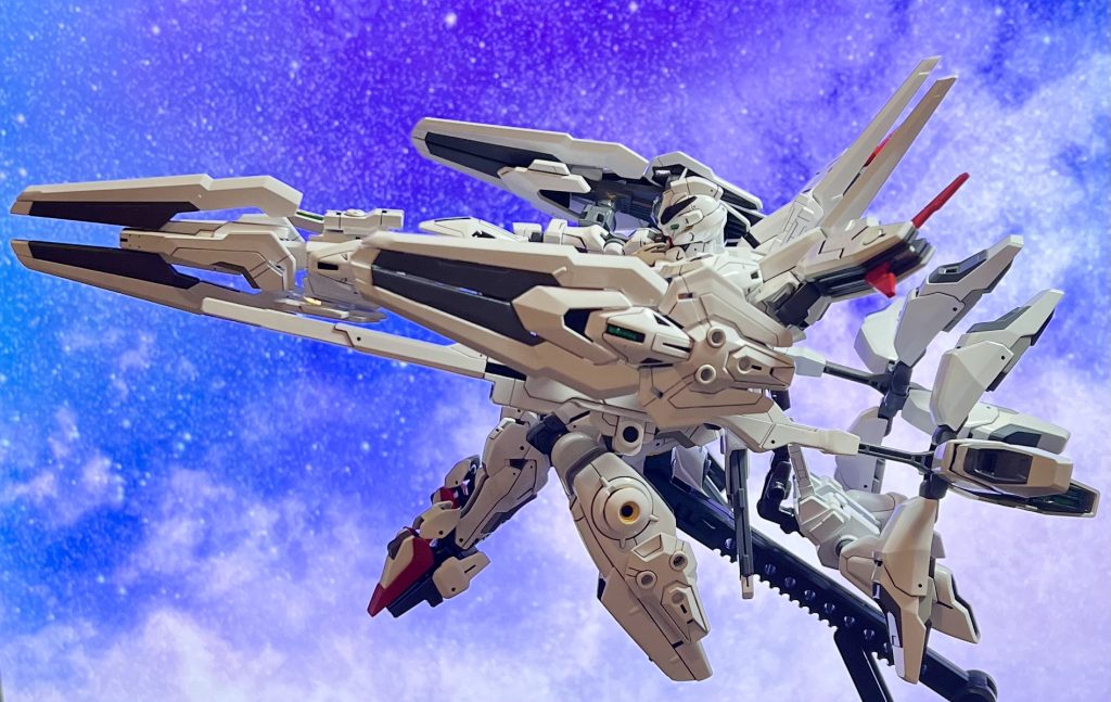 ラスト・シューティング。ビットオンライフル、バリアブルロッドライフル×2、シールドの先端×2から高出力のビームが出ます。「俺は死なない！」じゃ、ないか（笑）。