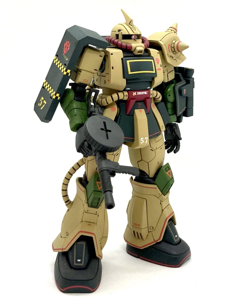 ま、このキットの場合、元々めちゃくちゃ完成度が高いので、手を加えるどころか合わせ目消しすら必要ないくらいです。