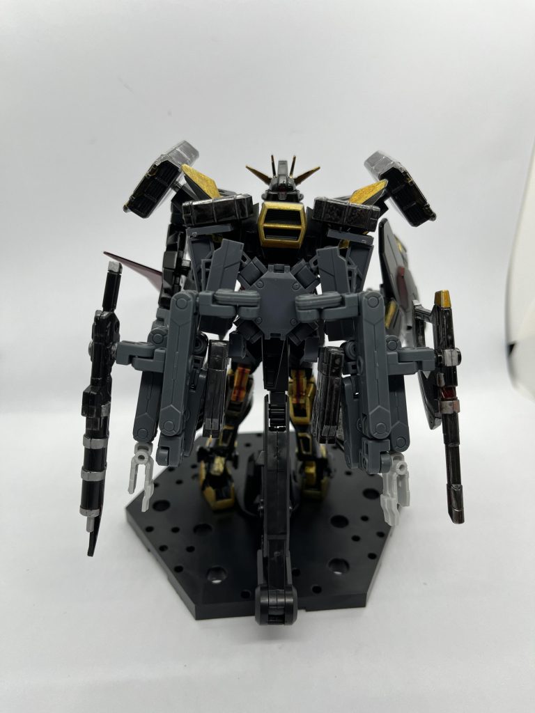 ごちゃごちゃしてるようで意外とまとまっていますww二枚目は差分です。載せ忘れましたが、展開してサブアームに持たせてる事が出来ます。