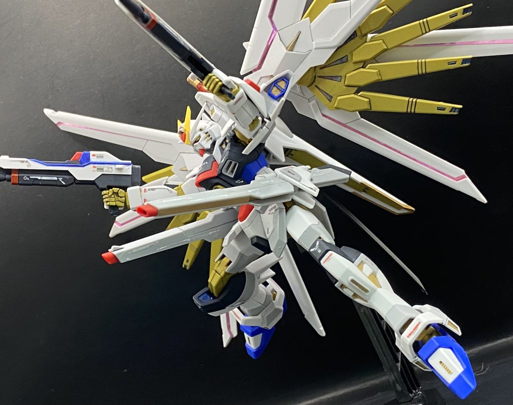 そしてお馴染みのハイマットフルバースト!おそらくこれよりもプラウドディフェンダーの電流の方が広範囲なのであまり使われない気もしますね。