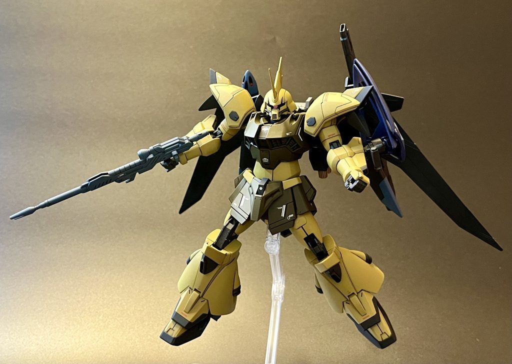 腰のナギナタの柄を付け忘れました。