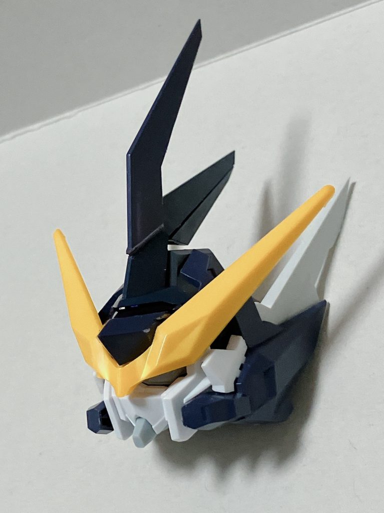 大きなツノはイクスクレアのツノ二つを切り貼りしてつなげました。