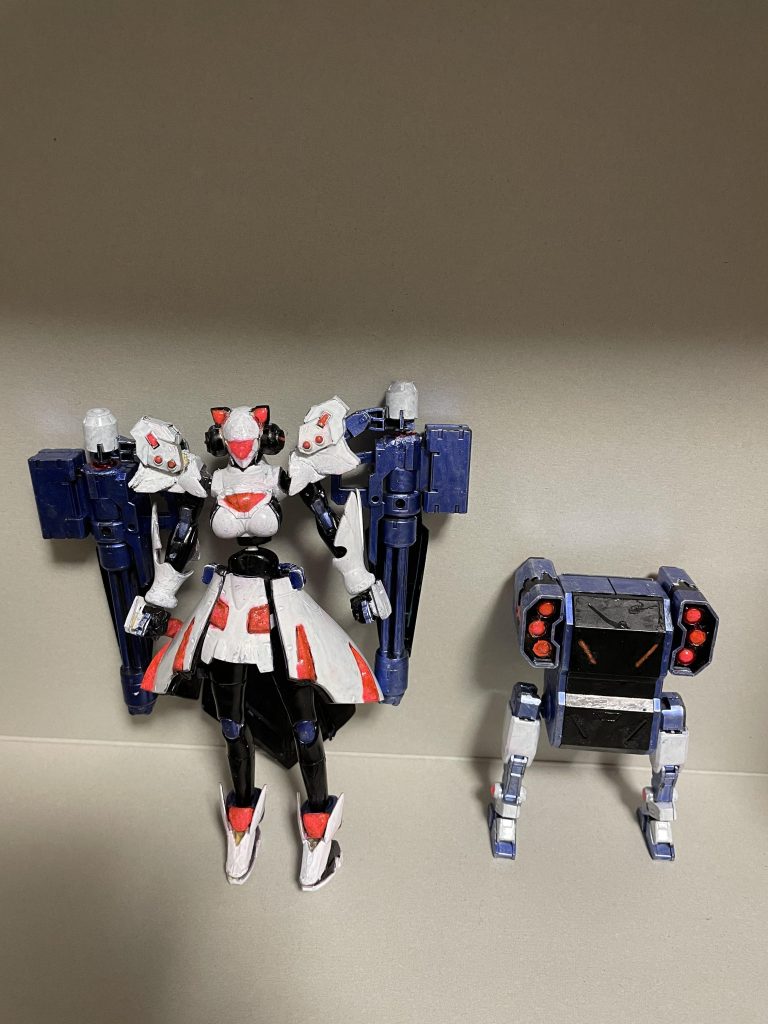 実は自立して、サポートメカとして機能します。