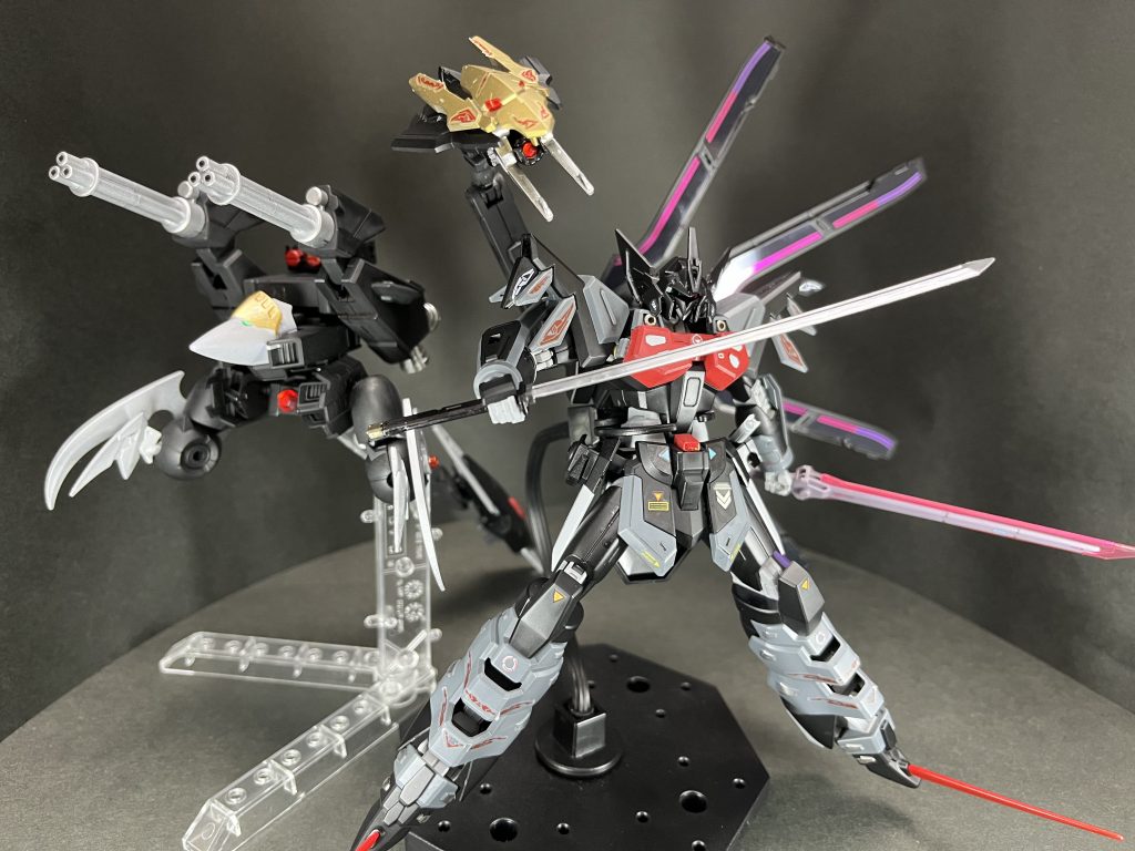 以上、ゲルググヴェルディアでした。最初は試作型のナイトスコードカルラを作るつもりがいつの間にかこんな感じに(^◇^;)見た目が完全にシヴァなのにゲルググ名乗ってすいません(´；ω；`)←でもなかなかイケメンMSにできたと思いたいw名付けはとあるアニメの敵キャラから。顔がそっくりなので\(//∇//)\最近ショックなことがあったりしてなかなか撮影やアップが出来ずでした。seedコンなので折角だし1作品ぐらいはエントリーしたいと奮い立ちました！プラモデル自体はいくつか作成してるのであとは写真撮影頑張ろう…