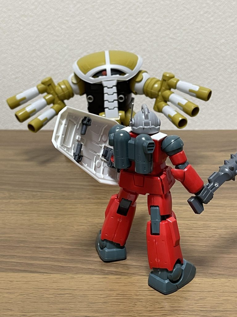 おや、そこに前回投稿したタンクさんがやってきました。