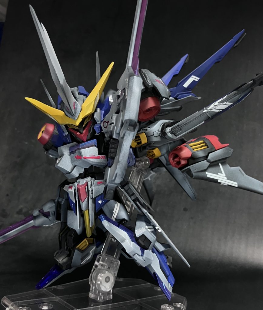 メインウェポンの大剣を構えて